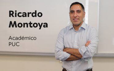 Ricardo Montoya, Académico PUC. Seminario Académico